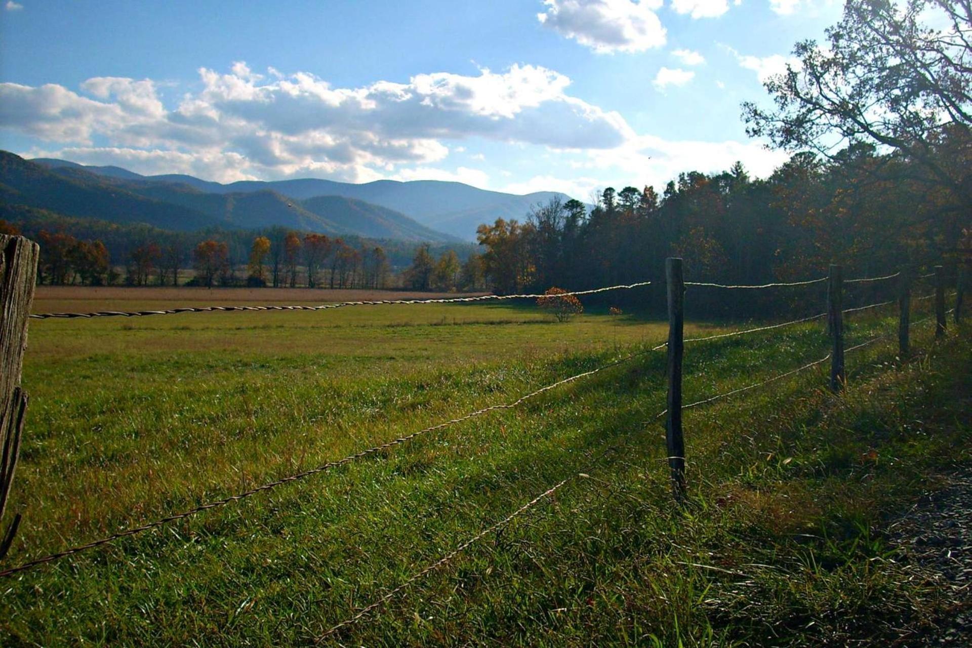 Hidden Hollow Pigeon Forge Ngoại thất bức ảnh